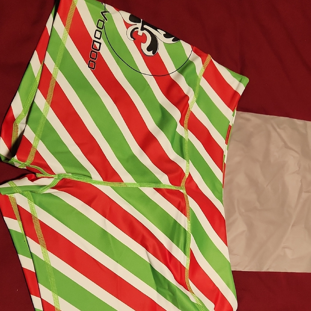 Barbell Voodoo Striped Red and Green Women's Christmas Shorts